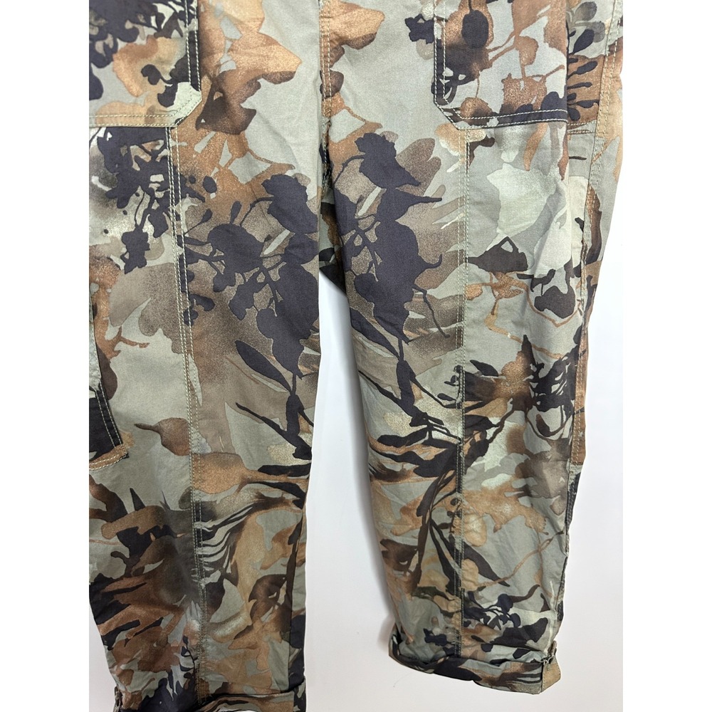 Chico's Utility Camouflage Crop Pants Green Brown Camo Sz 2 US 12 Cargo Pockets - Picture 5 of 14